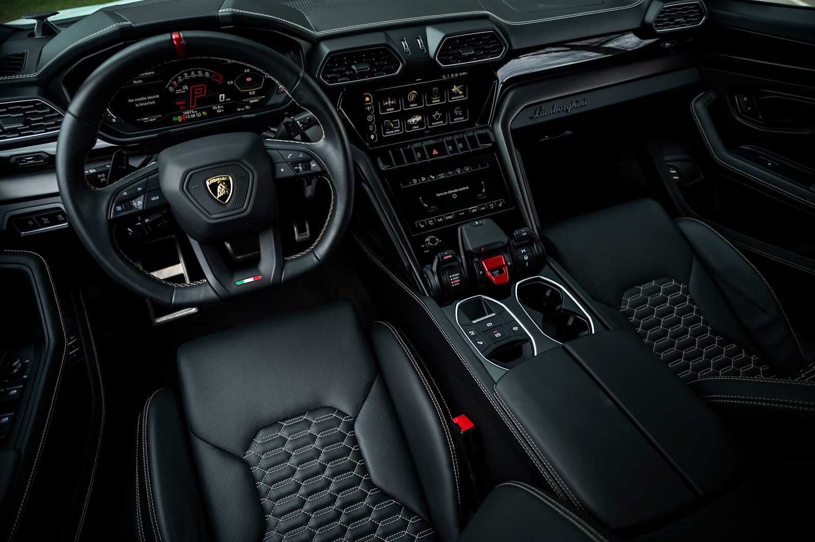 2023 Lamborghini Urus S - Photo 49