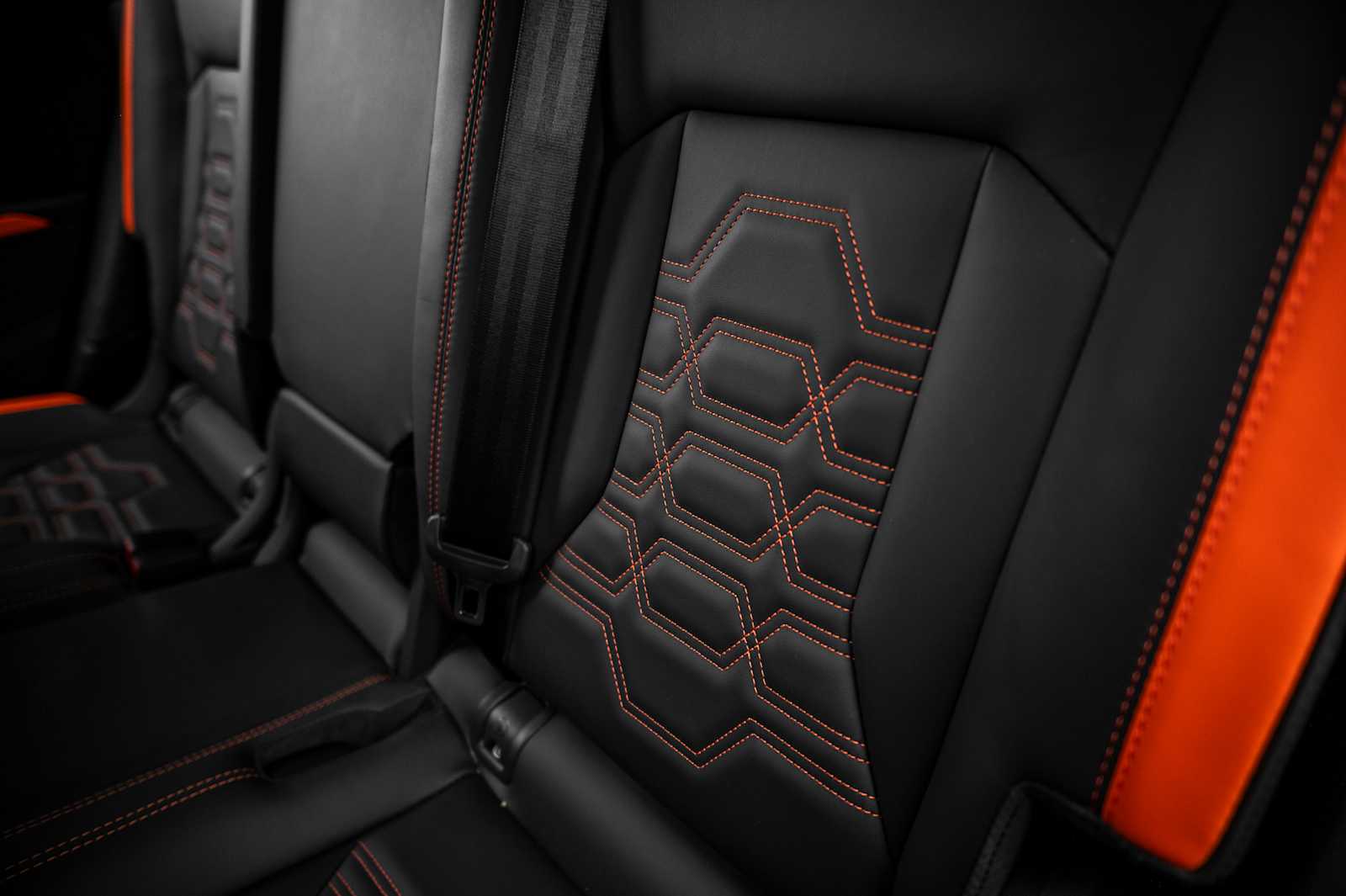 2025 Lamborghini Urus SE - Photo 47