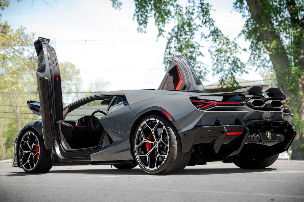 Used 2024 Lamborghini Revuelto Coupe