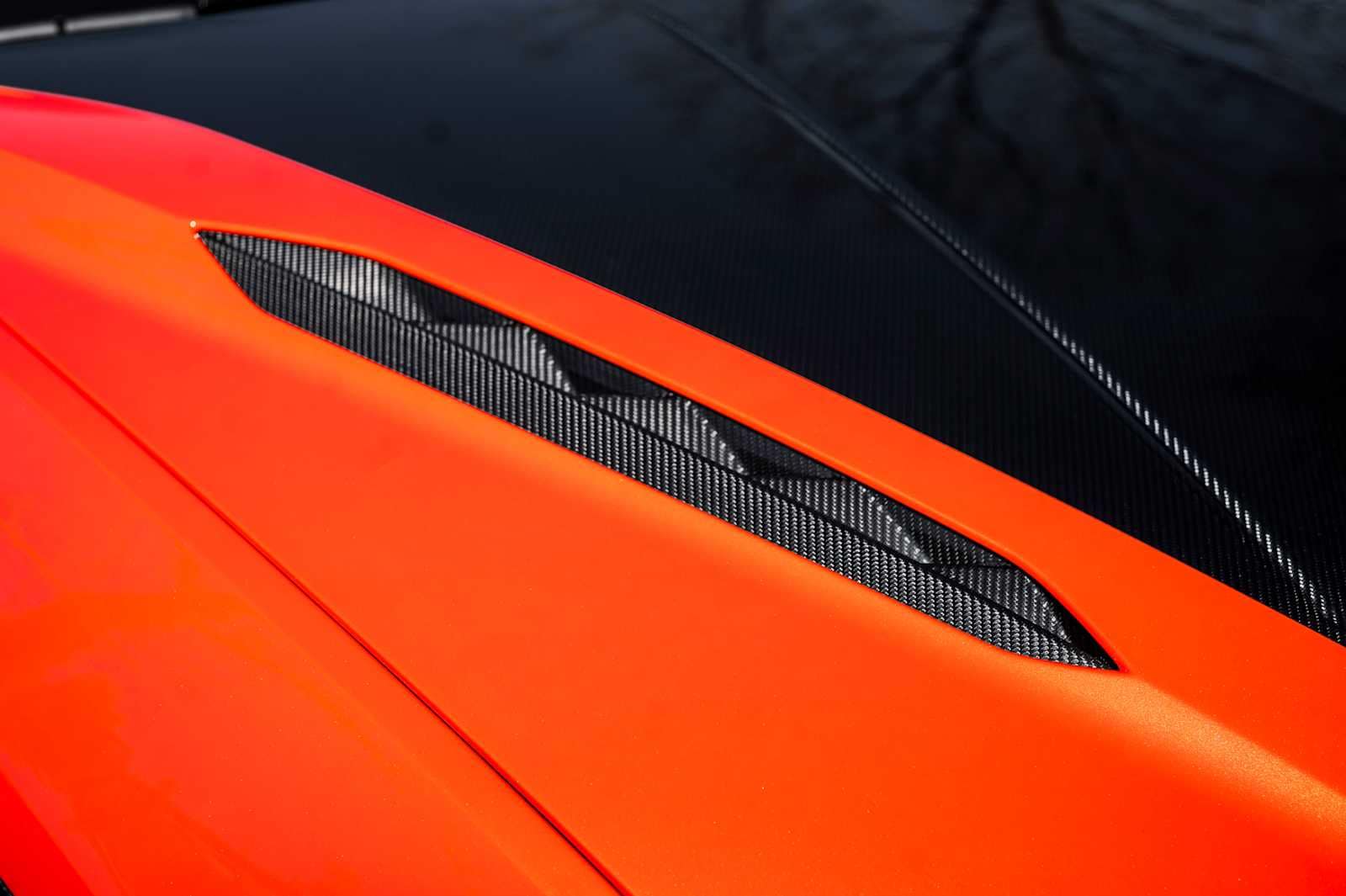 used 2024 Lamborghini Urus car, priced at $323,800