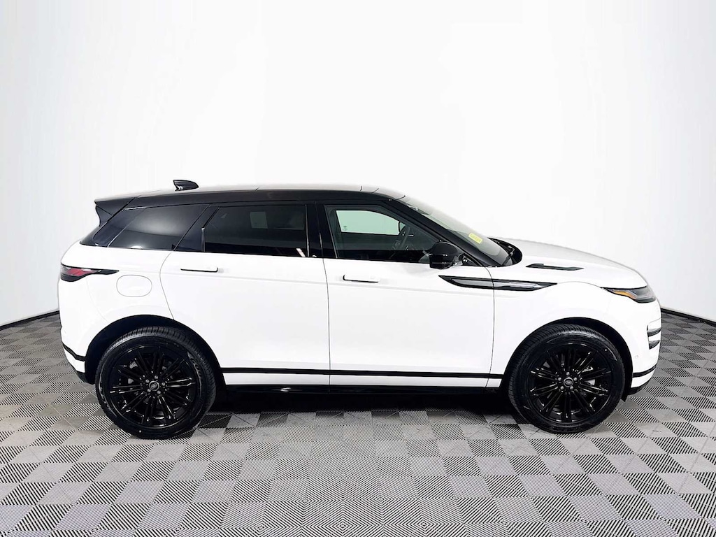 New 2026 Land Rover Range Rover Evoque Dynamic SE SUV