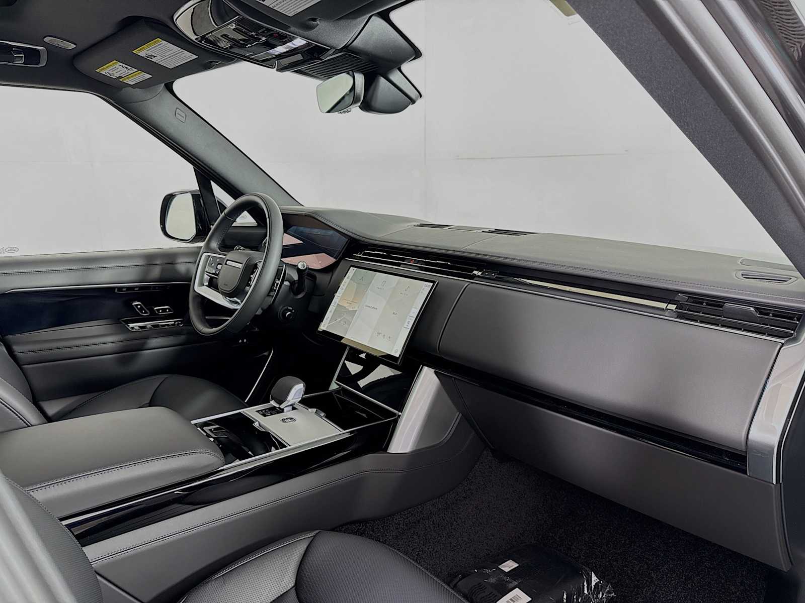 2026 Land Rover Range Rover SE - Photo 31