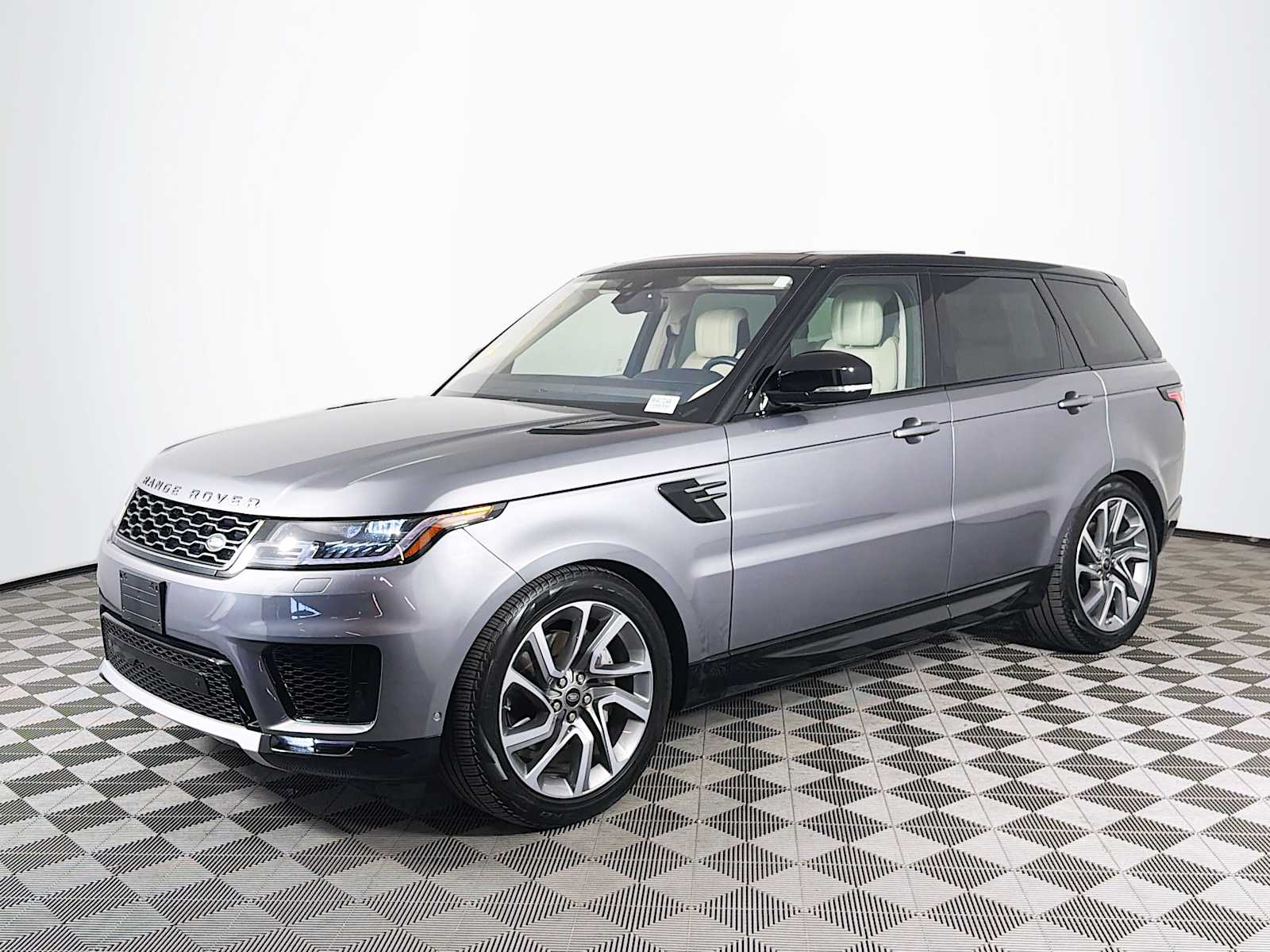 2021 Land Rover Range Rover Sport 3.0 MHEV HSE Silver Edition's photo