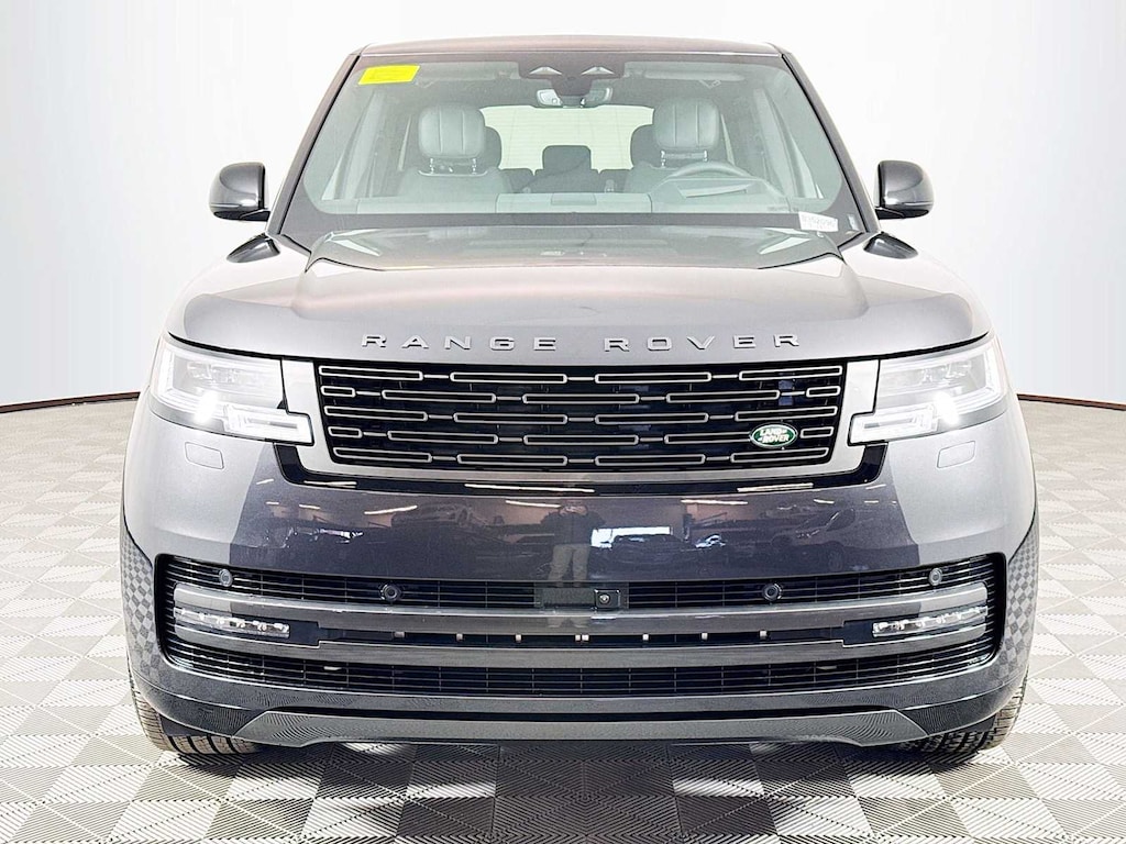 New 2026 Land Rover Range Rover SE LWB 7-Seats / V8 SUV