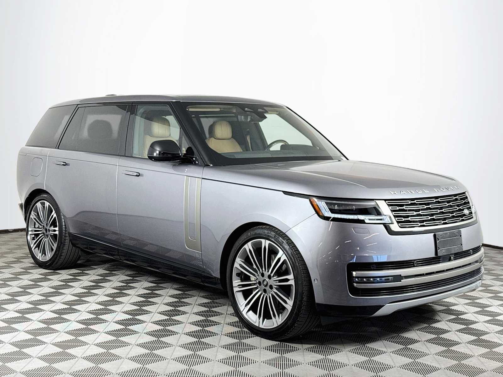 Certified 2025 Land Rover Range Rover P400 SE 7 Seat SUV