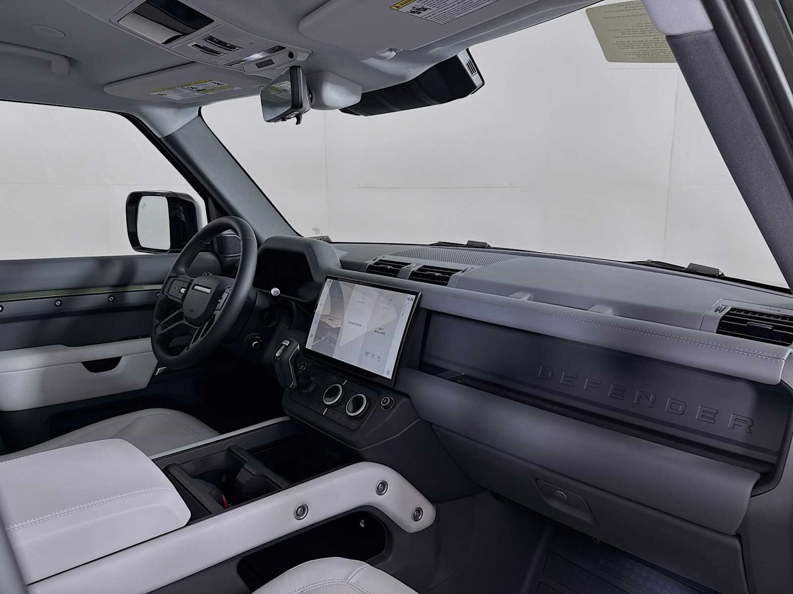 2026 Land Rover Defender X-Dynamic SE - Photo 28