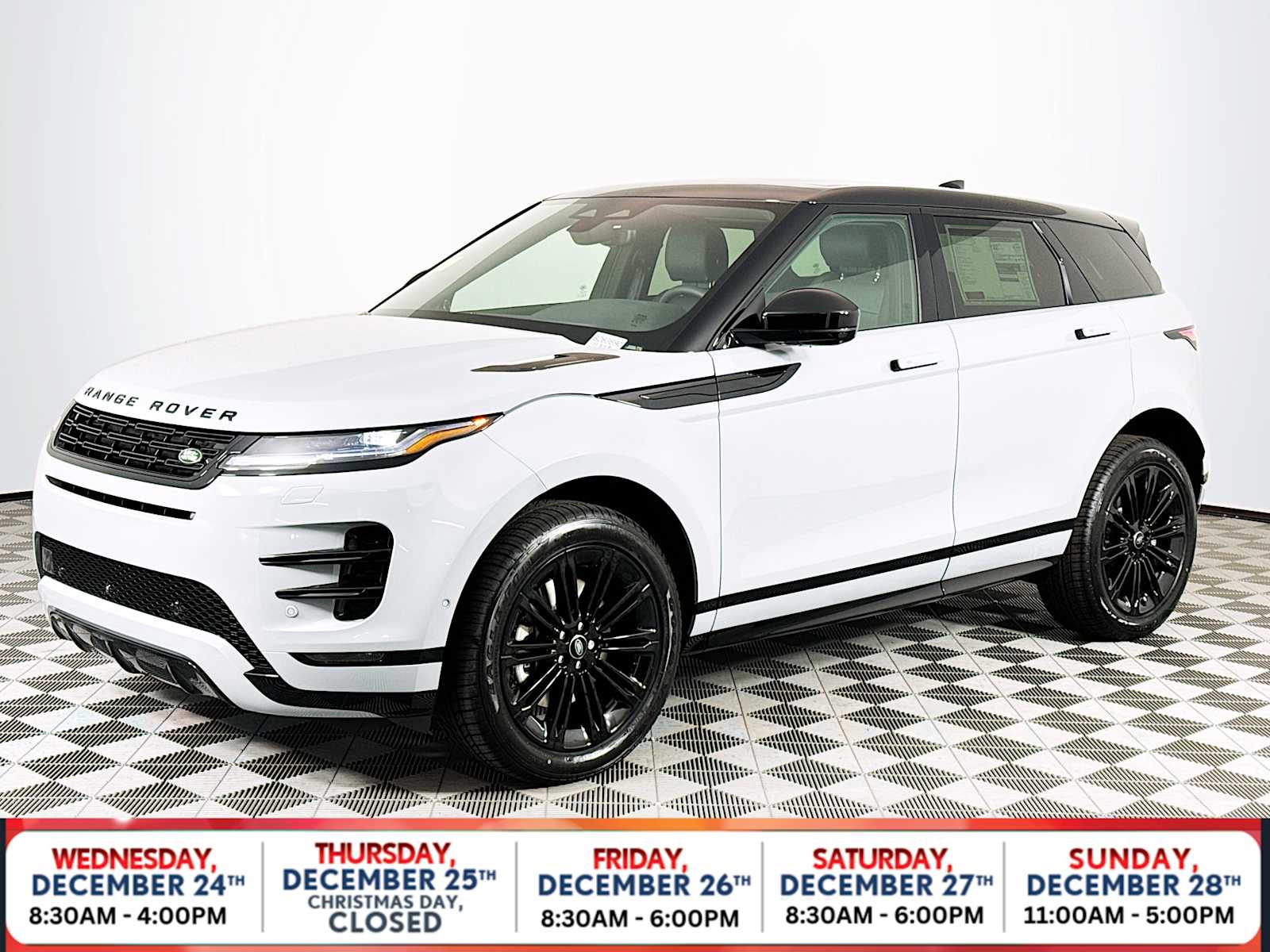 2024 Land Rover Range Rover Evoque Dynamic SE's photo