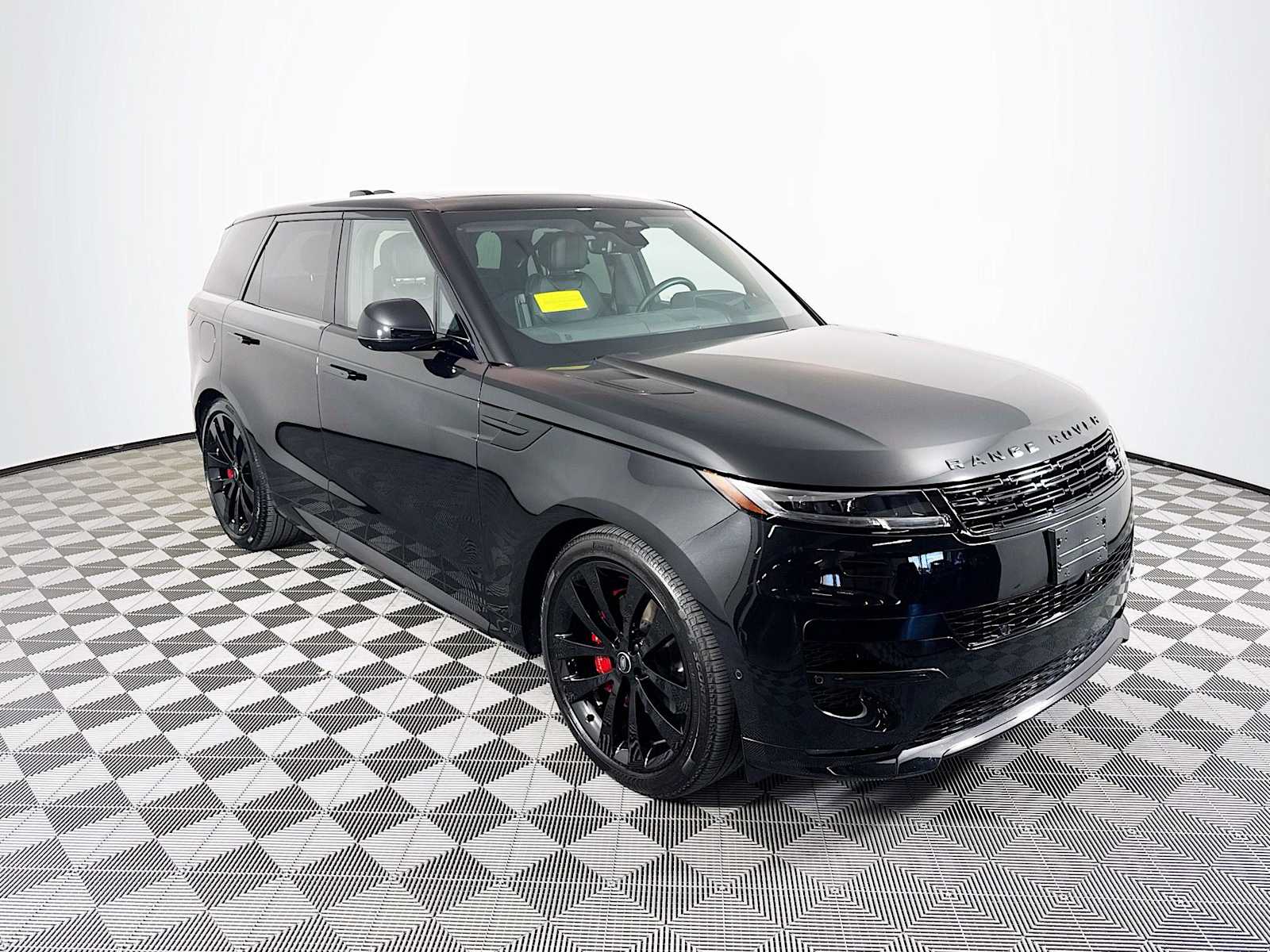 2025 Land Rover Range Rover Sport P400 Dynamic SE photo 3