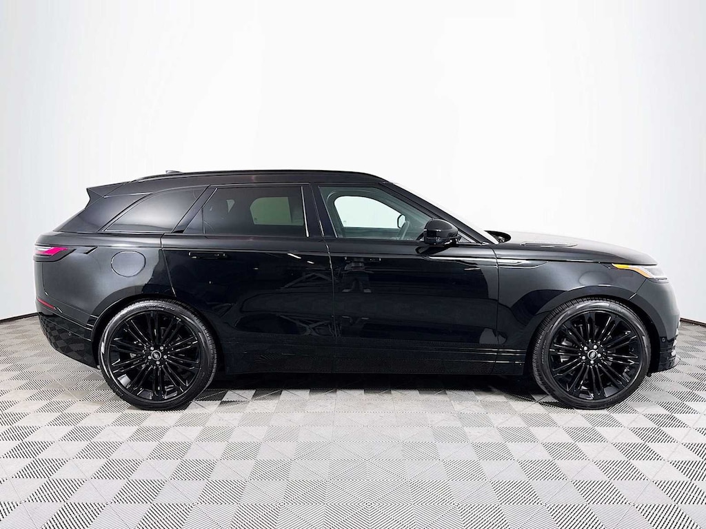 Used 2026 Land Rover Range Rover Velar P250 Dynamic SE SUV