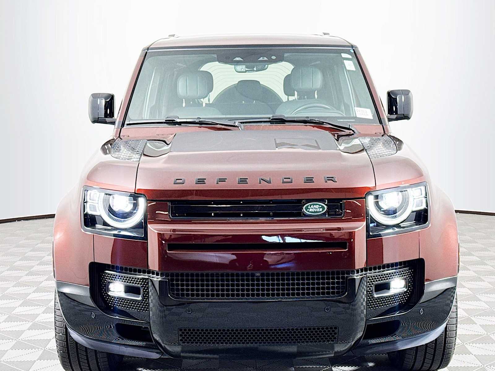 2025 Land Rover Defender 110 Sedona Red photo 2