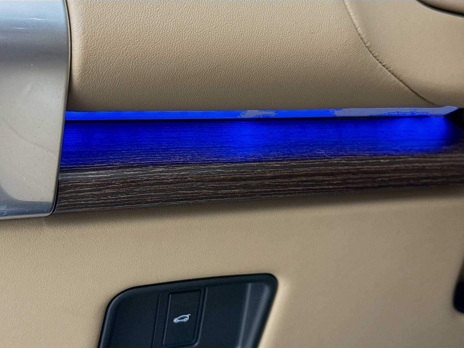2025 Land Rover Range Rover SE - Photo 11