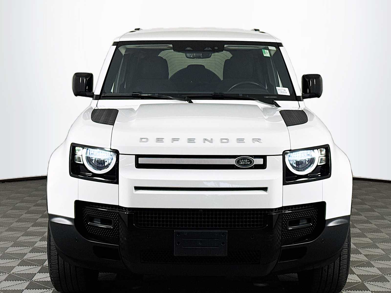 2022 Land Rover Defender Standard photo 2