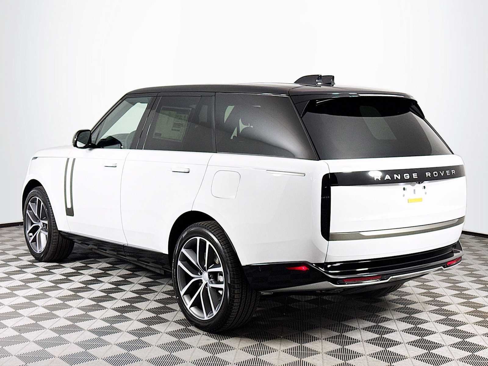 2025 Land Rover Range Rover SE - Photo 7