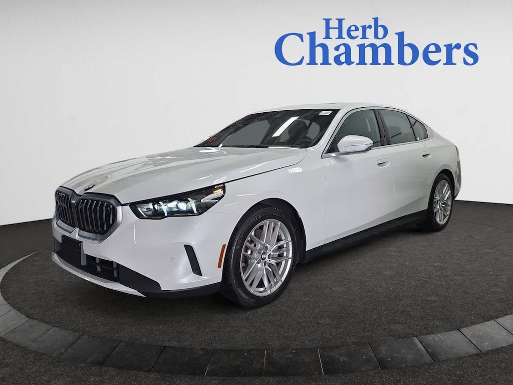 Used 2025 BMW 530i xDrive Sedan