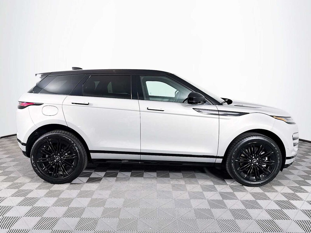 New 2026 Land Rover Range Rover Evoque Dynamic SE SUV