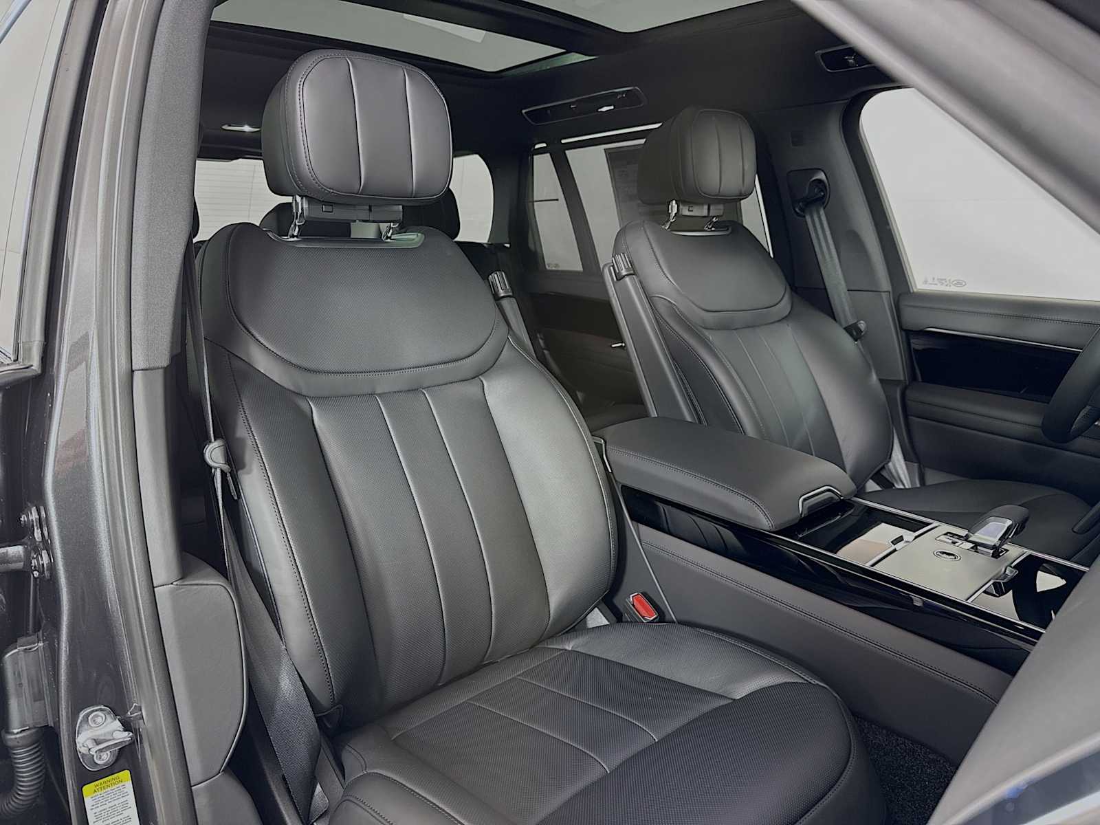 2026 Land Rover Range Rover SE - Photo 30