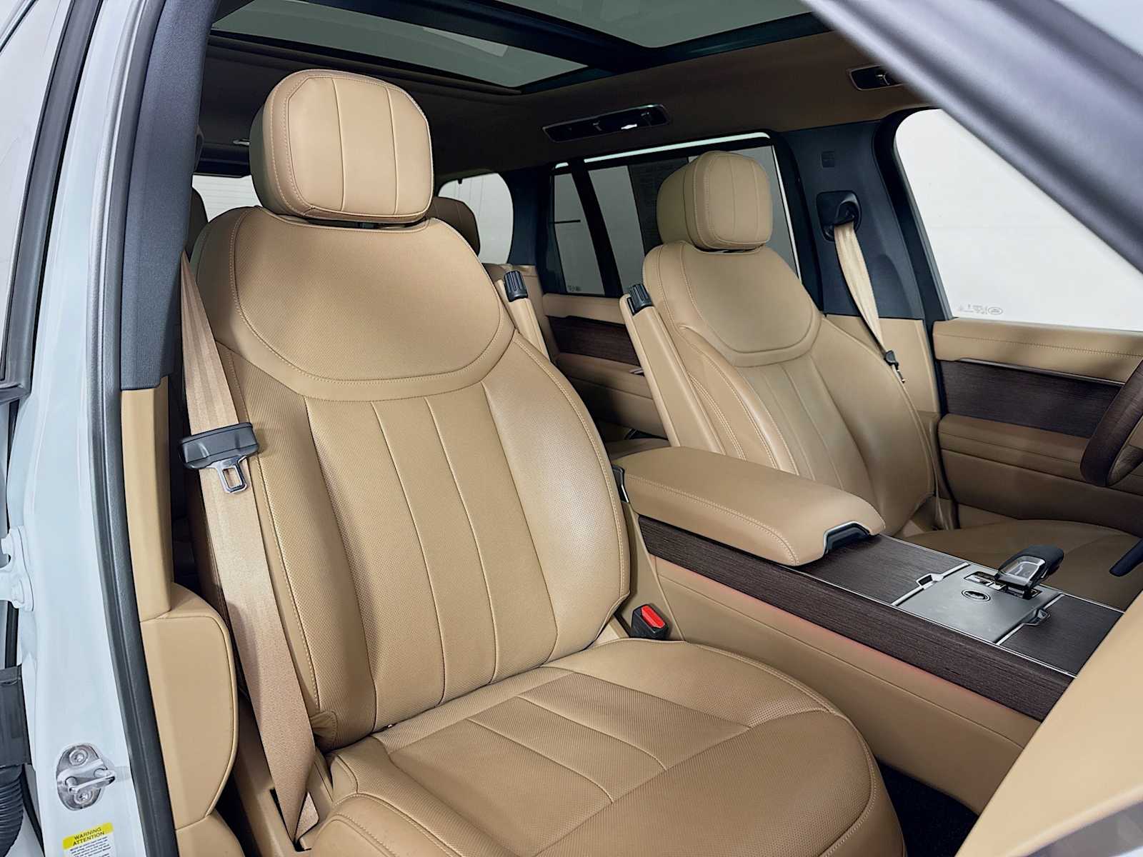 2025 Land Rover Range Rover SE - Photo 40