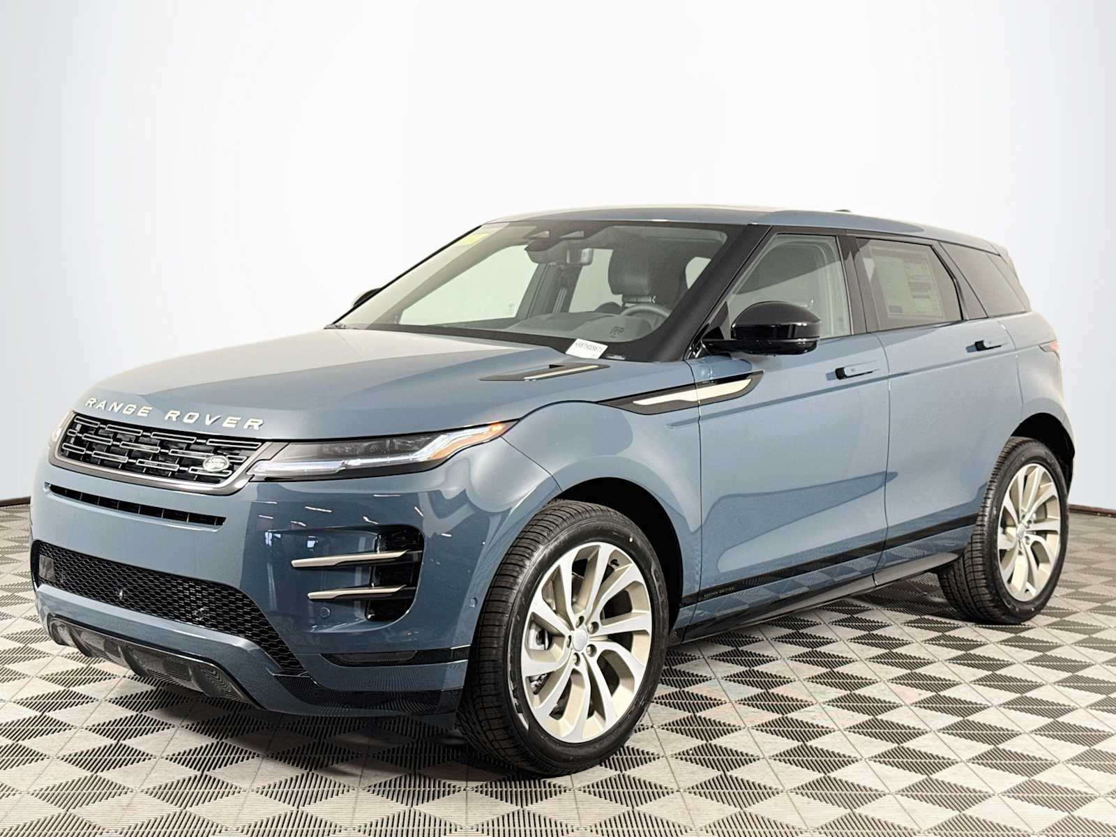 2026 Land Rover Range Rover Evoque
