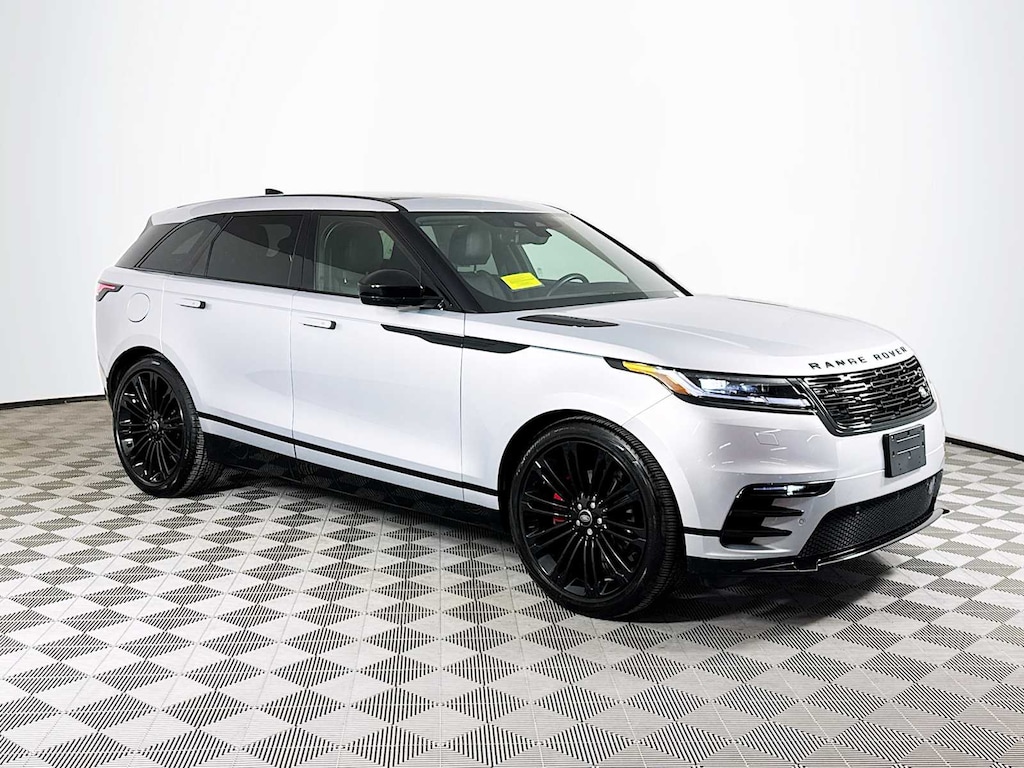 Used 2025 Land Rover Range Rover Velar P250 Dynamic SE SUV