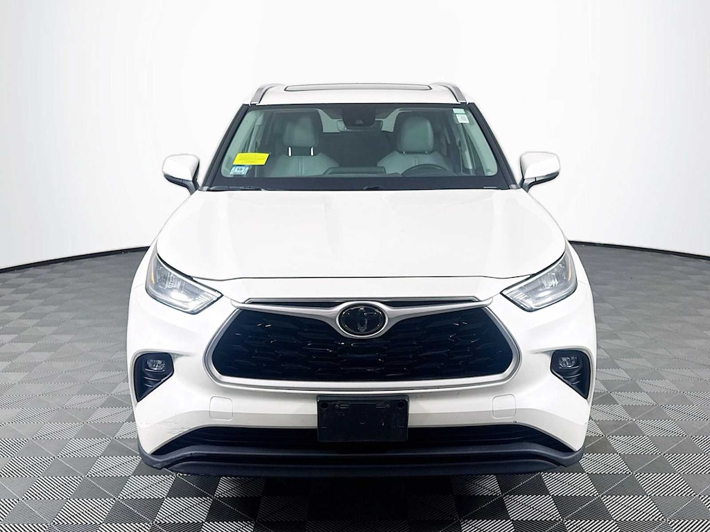 Used 2020 Toyota Highlander XLE SUV