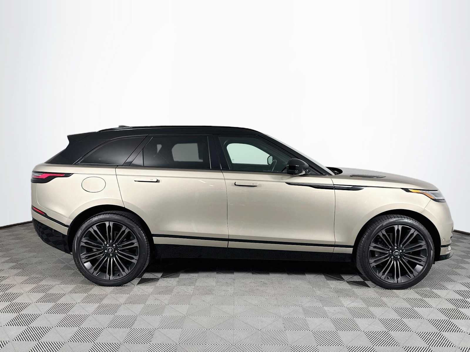Certified 2026 Land Rover Range Rover Velar P250 Dynamic SE SUV
