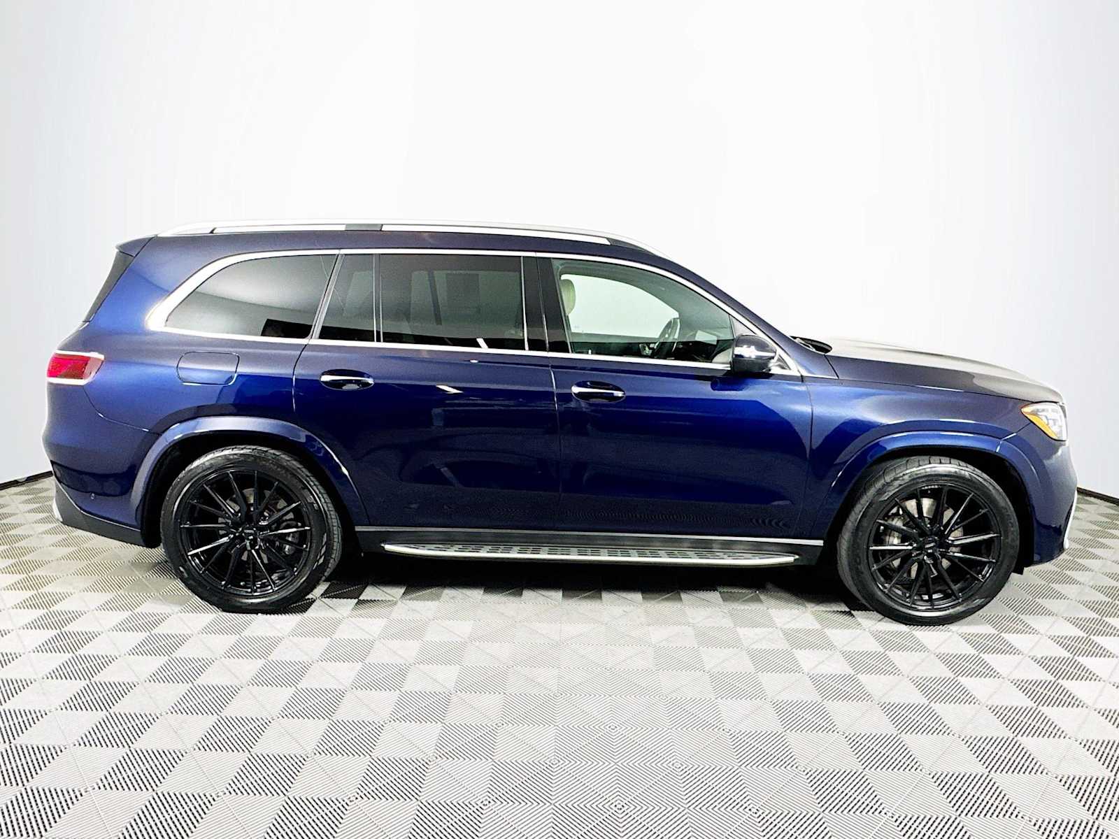 2021 Mercedes Benz GLS AMG 63 4MATIC photo 4
