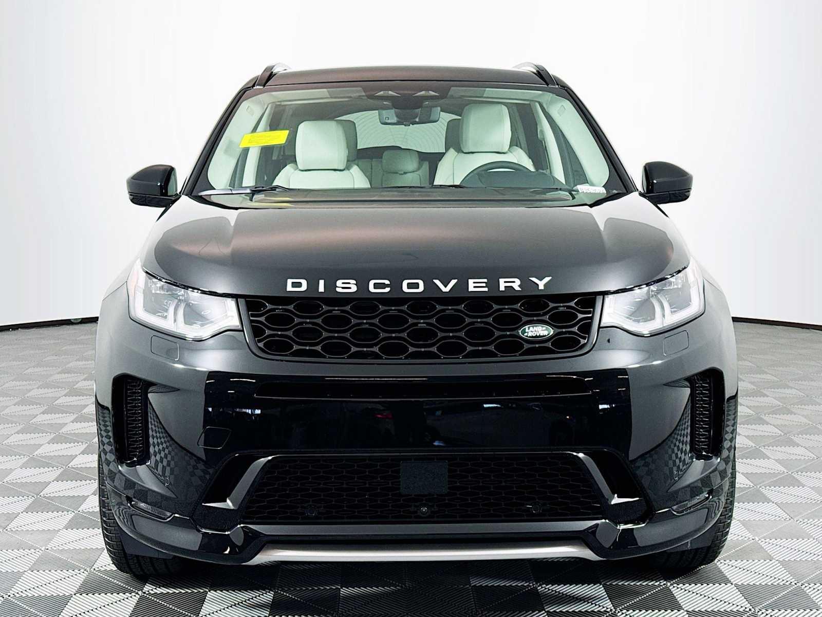 2025 Land Rover Discovery Sport S photo 2