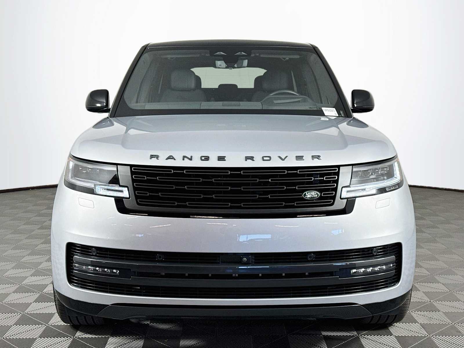Certified 2025 Land Rover Range Rover P530 SE SUV
