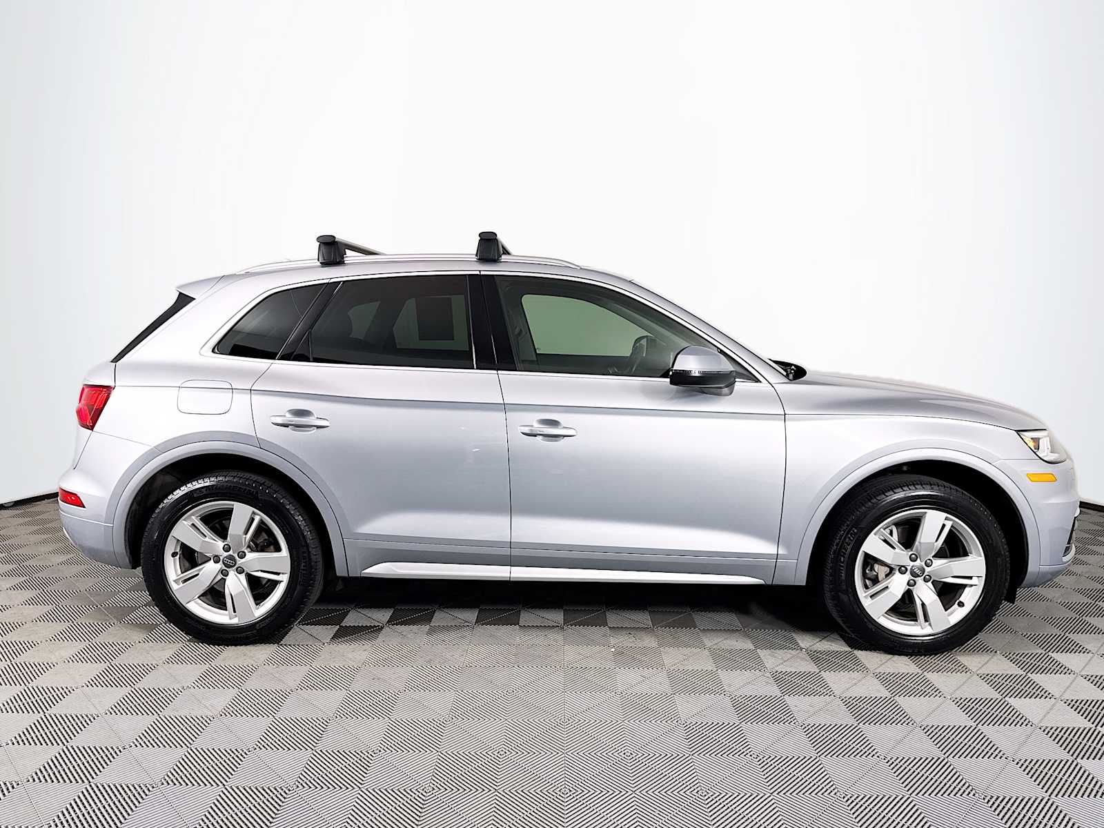 2019 Audi Q5 2.0T Premium Plus photo 4