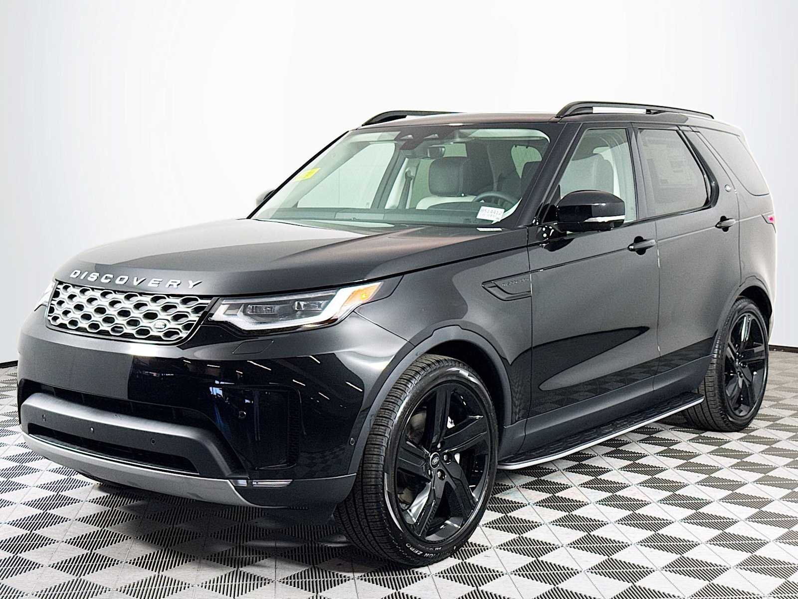 2025 Land Rover Discovery P300 S's photo