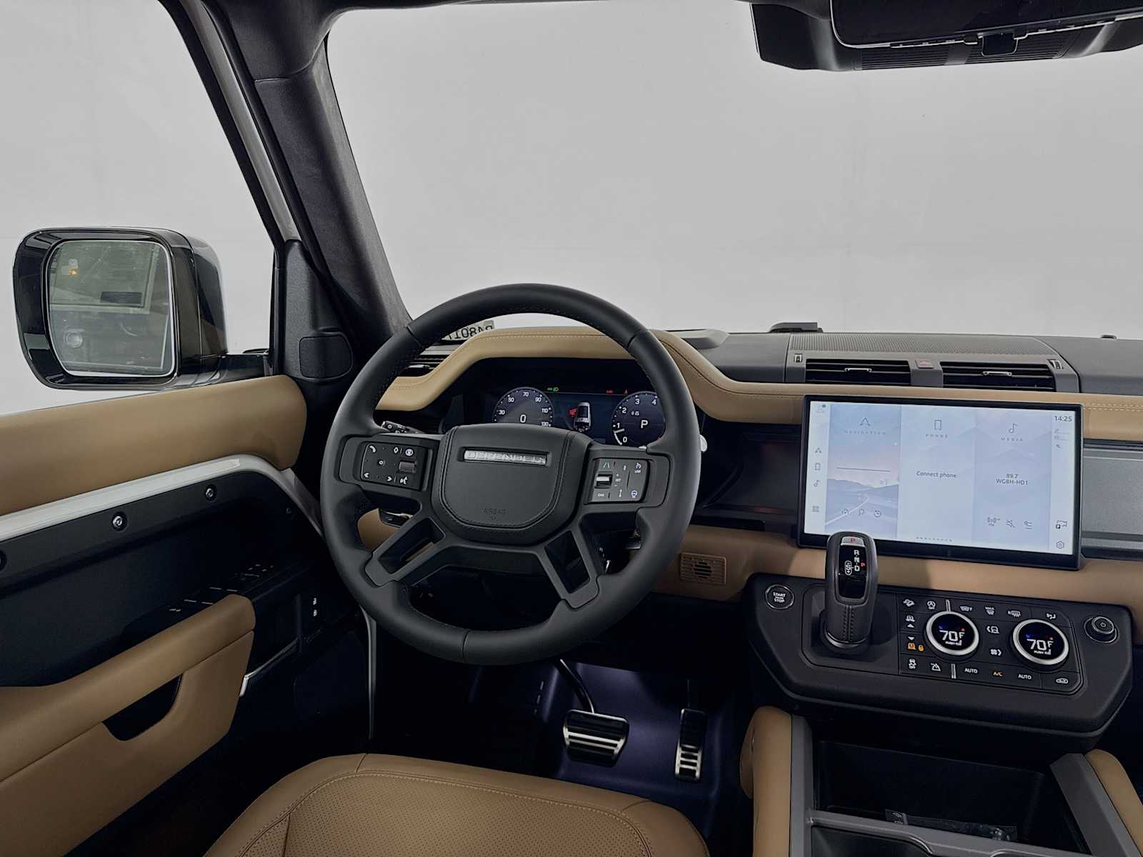 2025 Land Rover Defender V8 - Photo 23
