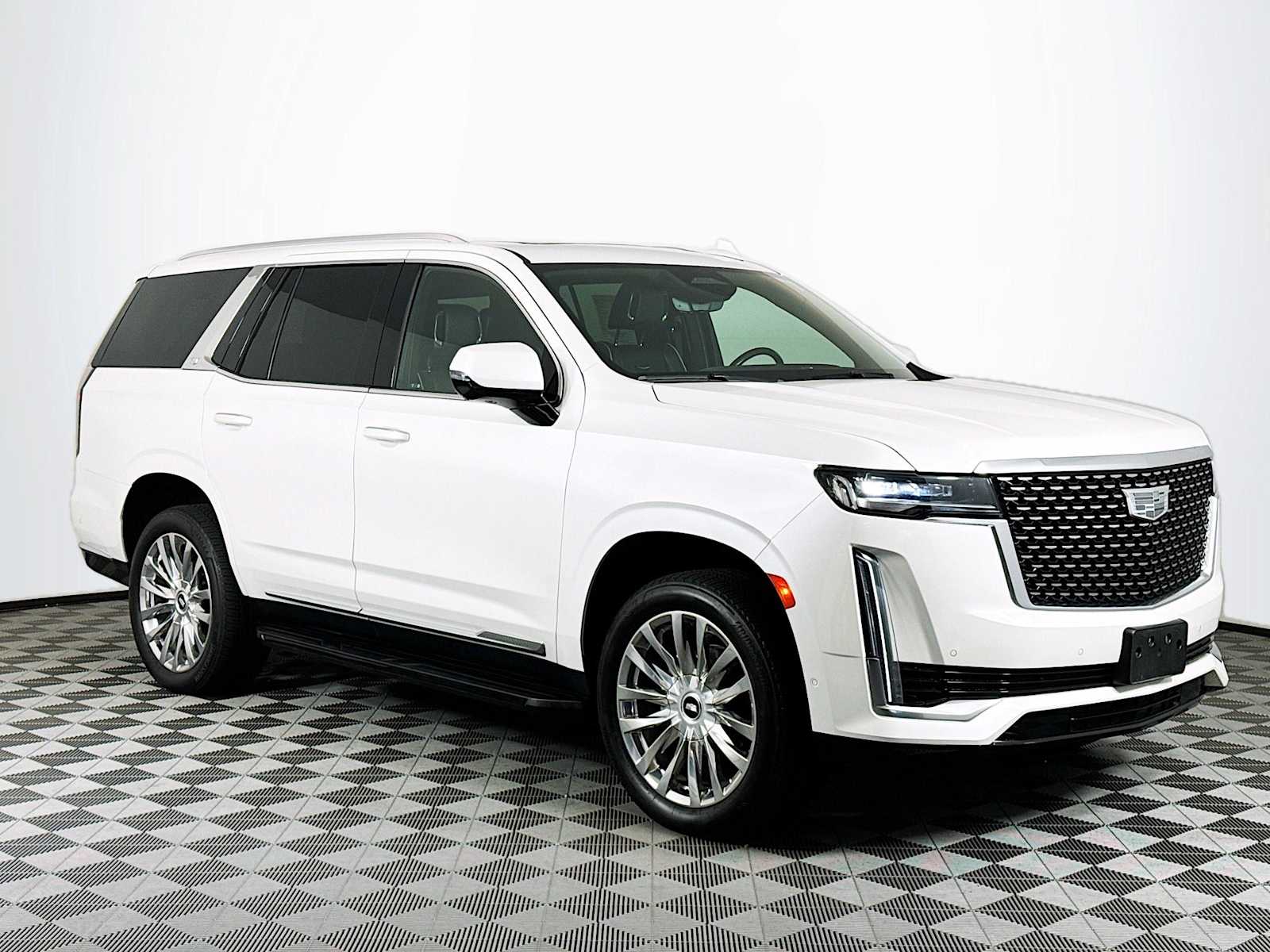 2021 Cadillac Escalade Premium Luxury photo 3