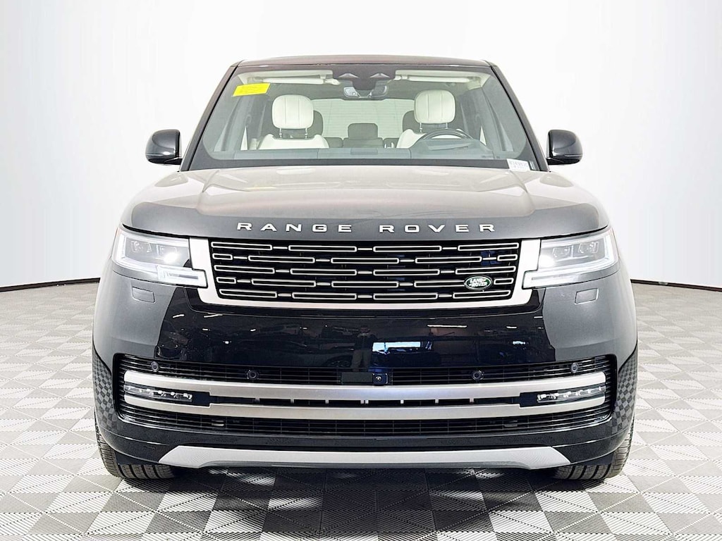 New 2026 Land Rover Range Rover SE SUV