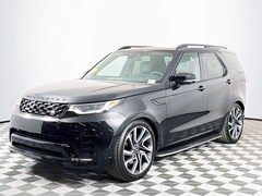 New 2025 Land Rover Discovery Dynamic SE SUV near Boston, MA