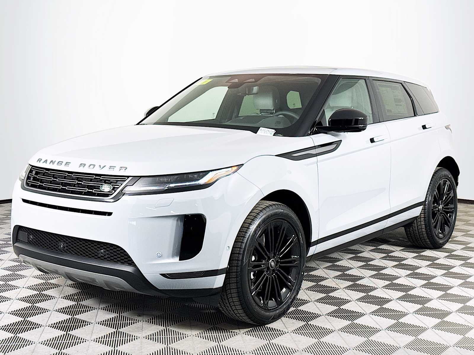 2026 Land Rover Range Rover Evoque S's photo