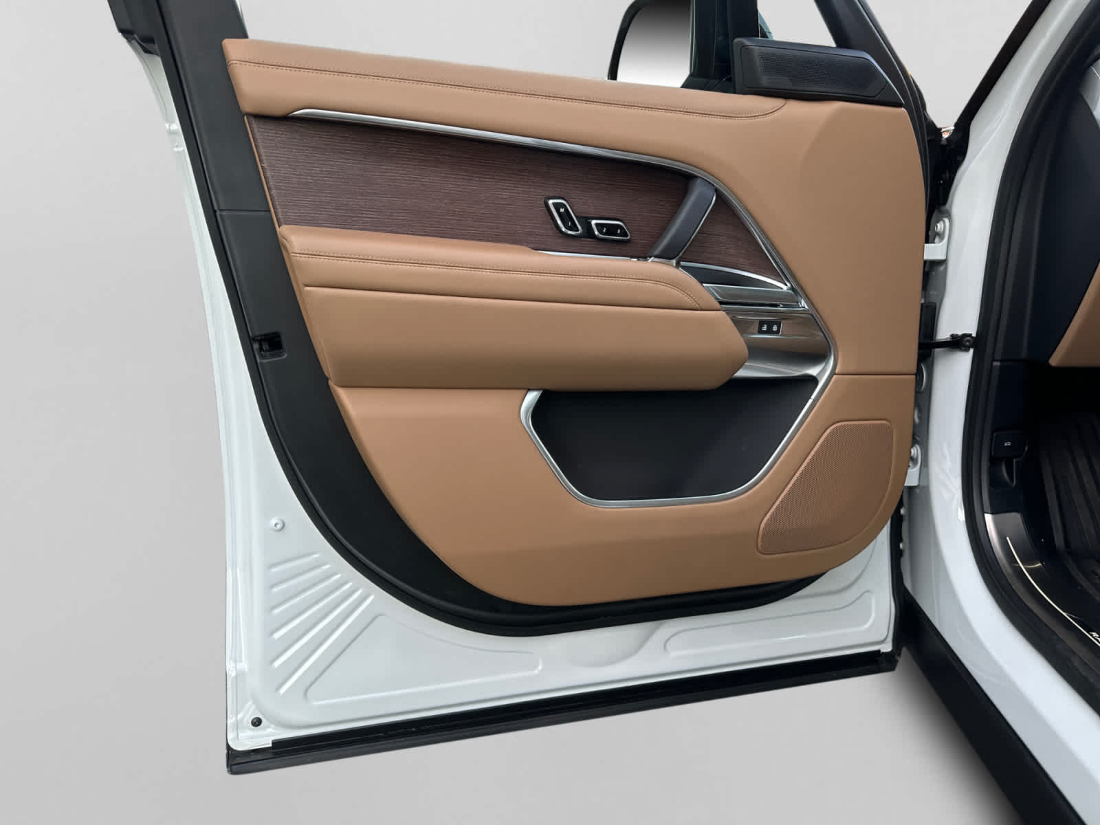 2025 Land Rover Range Rover SE - Photo 20