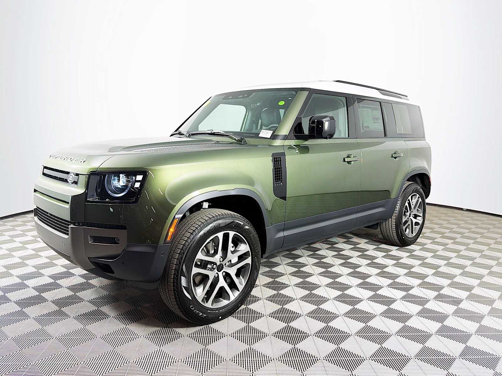2026 Land Rover Defender 110 S P300's photo