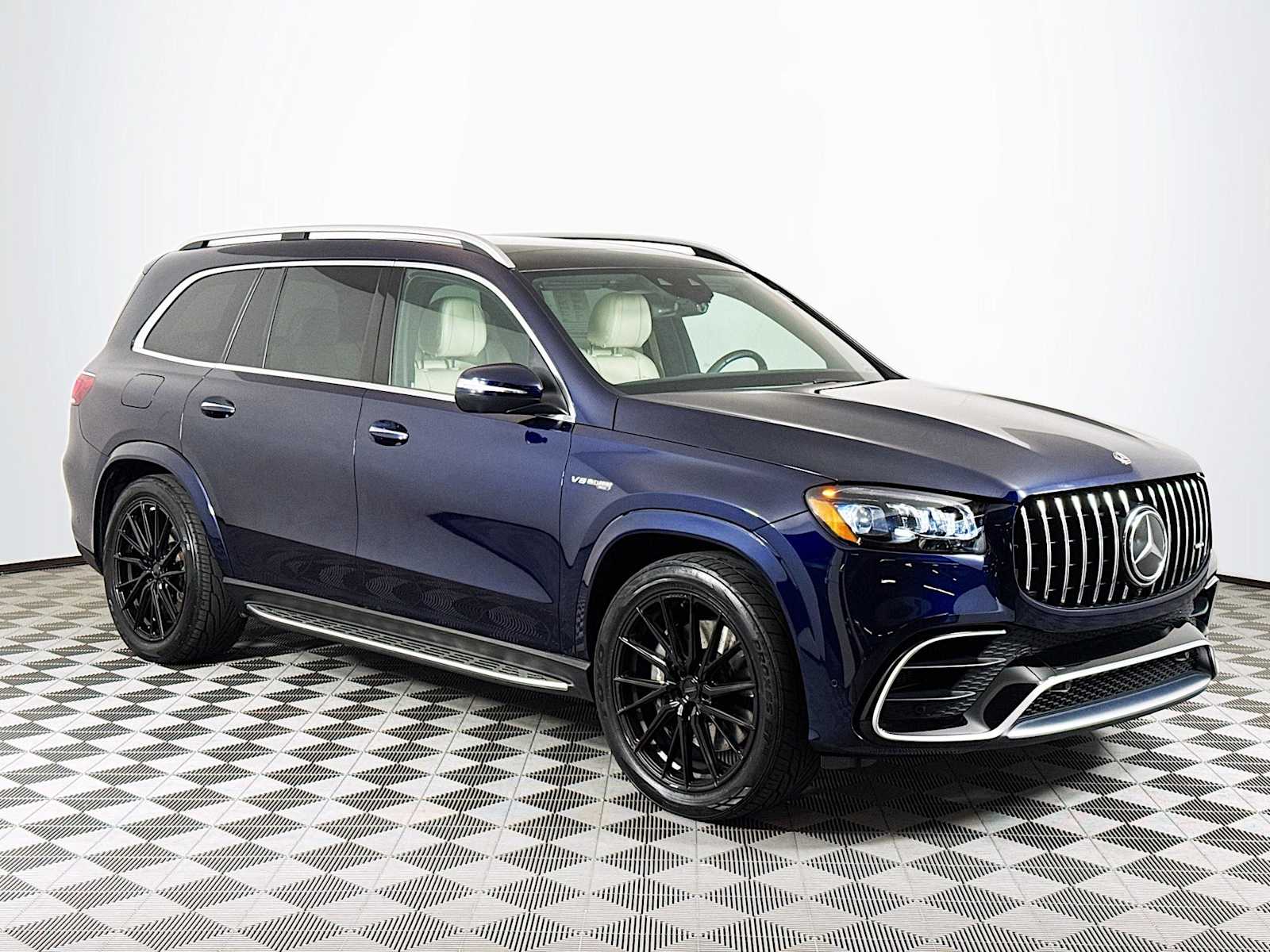 2021 Mercedes Benz GLS AMG 63 4MATIC photo 3