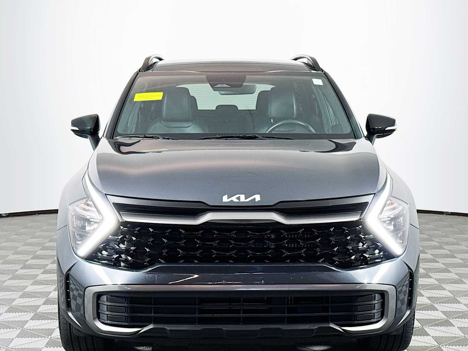 2023 Kia Sportage Plug-In Hybrid X-Line photo 2