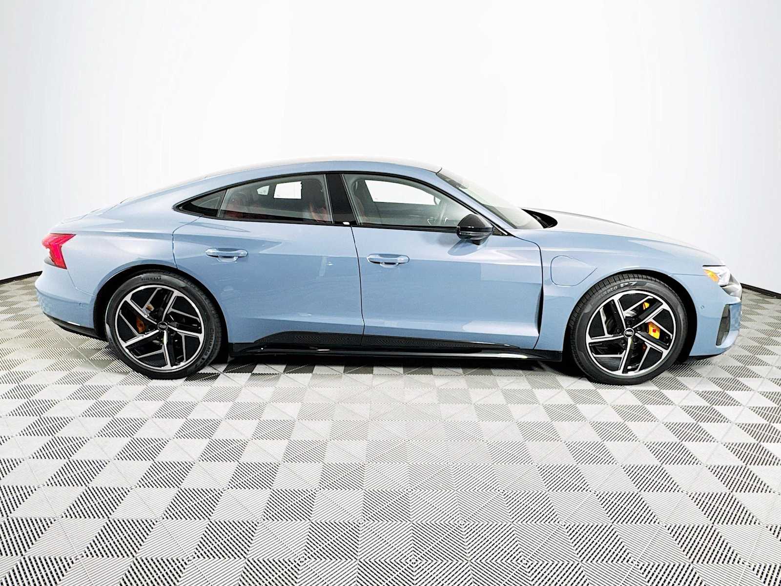 2024 Audi RS e-tron GT Base photo 4
