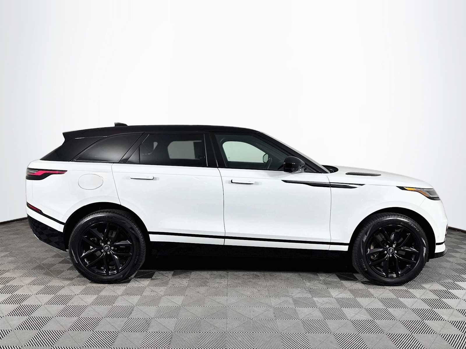 Certified 2026 Land Rover Range Rover Velar P250 Dynamic SE SUV