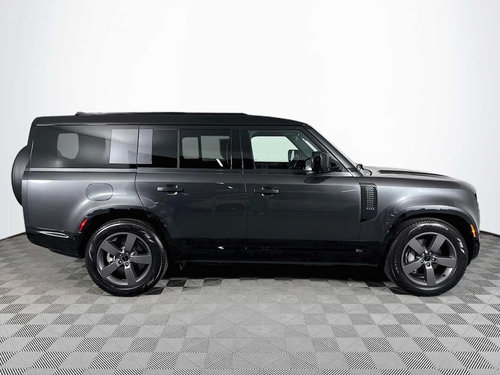 Certified 2026 Land Rover Defender 130 X-Dynamic SE SUV