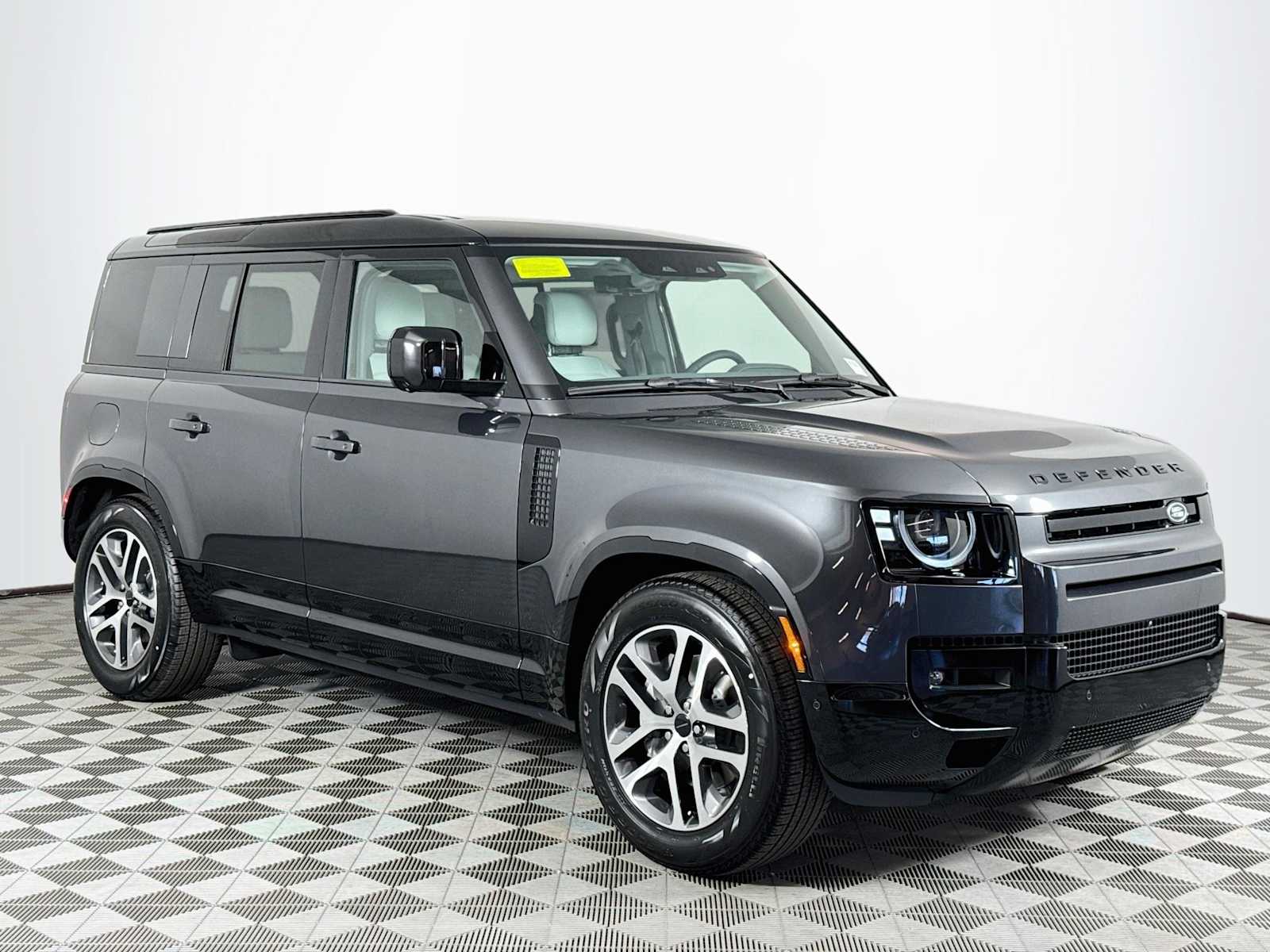 New 2026 Land Rover Defender 110 X-Dynamic SE SUV
