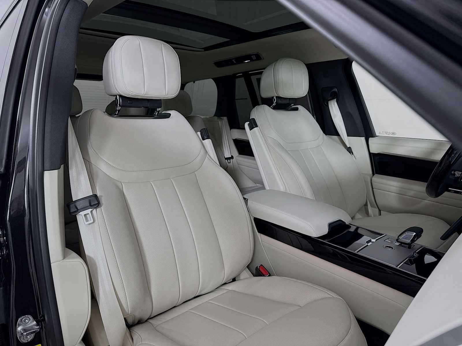 2026 Land Rover Range Rover SE - Photo 29