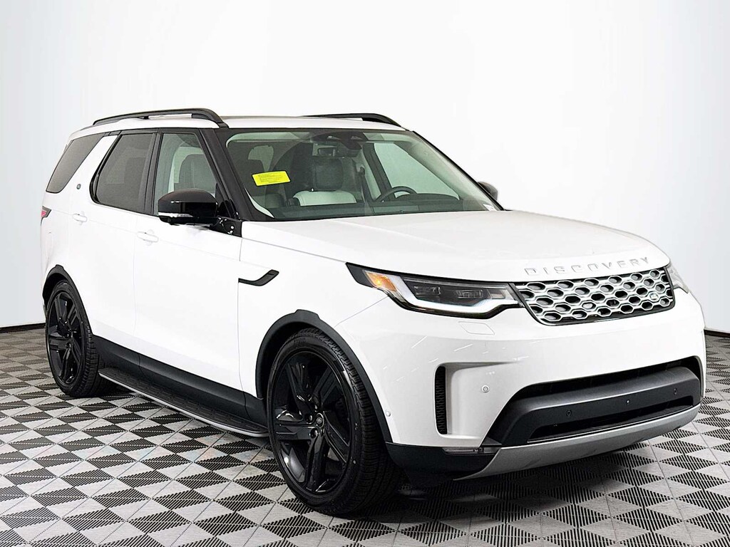 New 2025 Land Rover Discovery S SUV