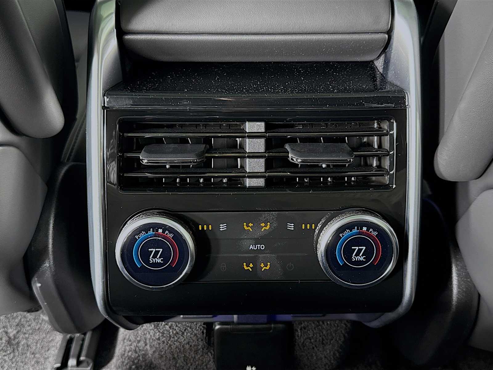 2026 Land Rover Range Rover SE - Photo 26