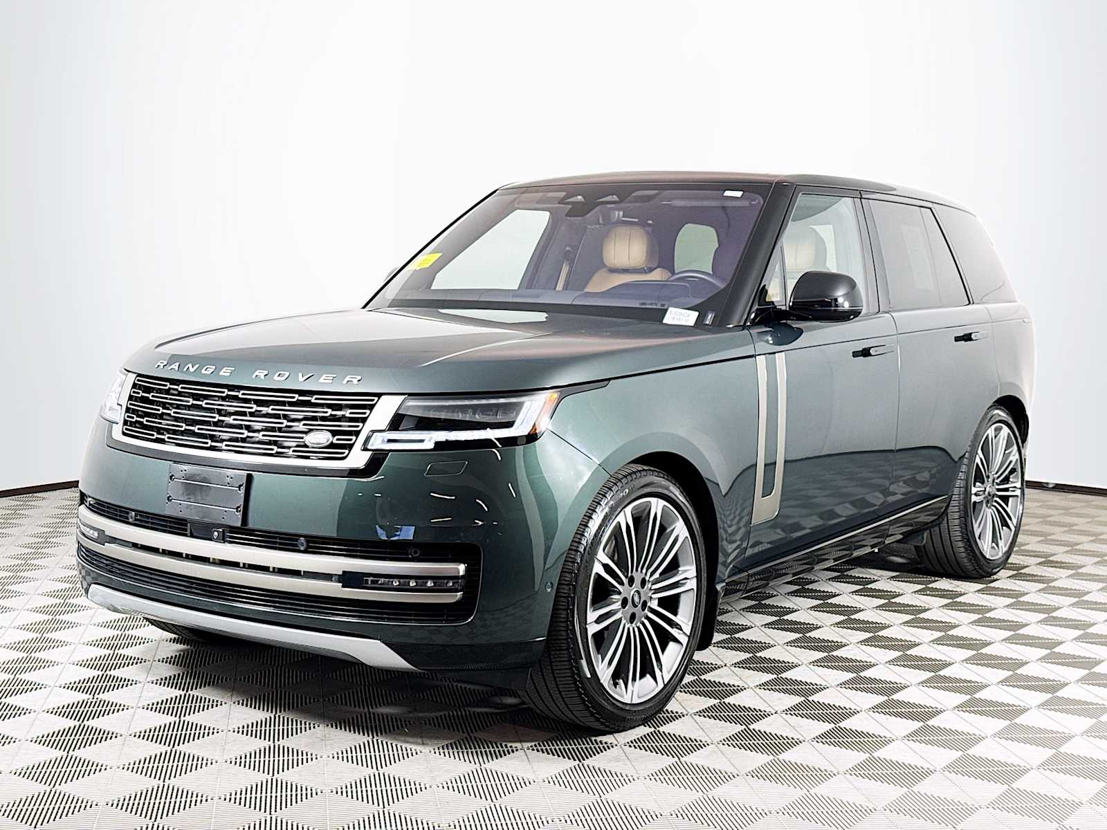 2023 Land Rover Range Rover 3.0 SE SWB's photo