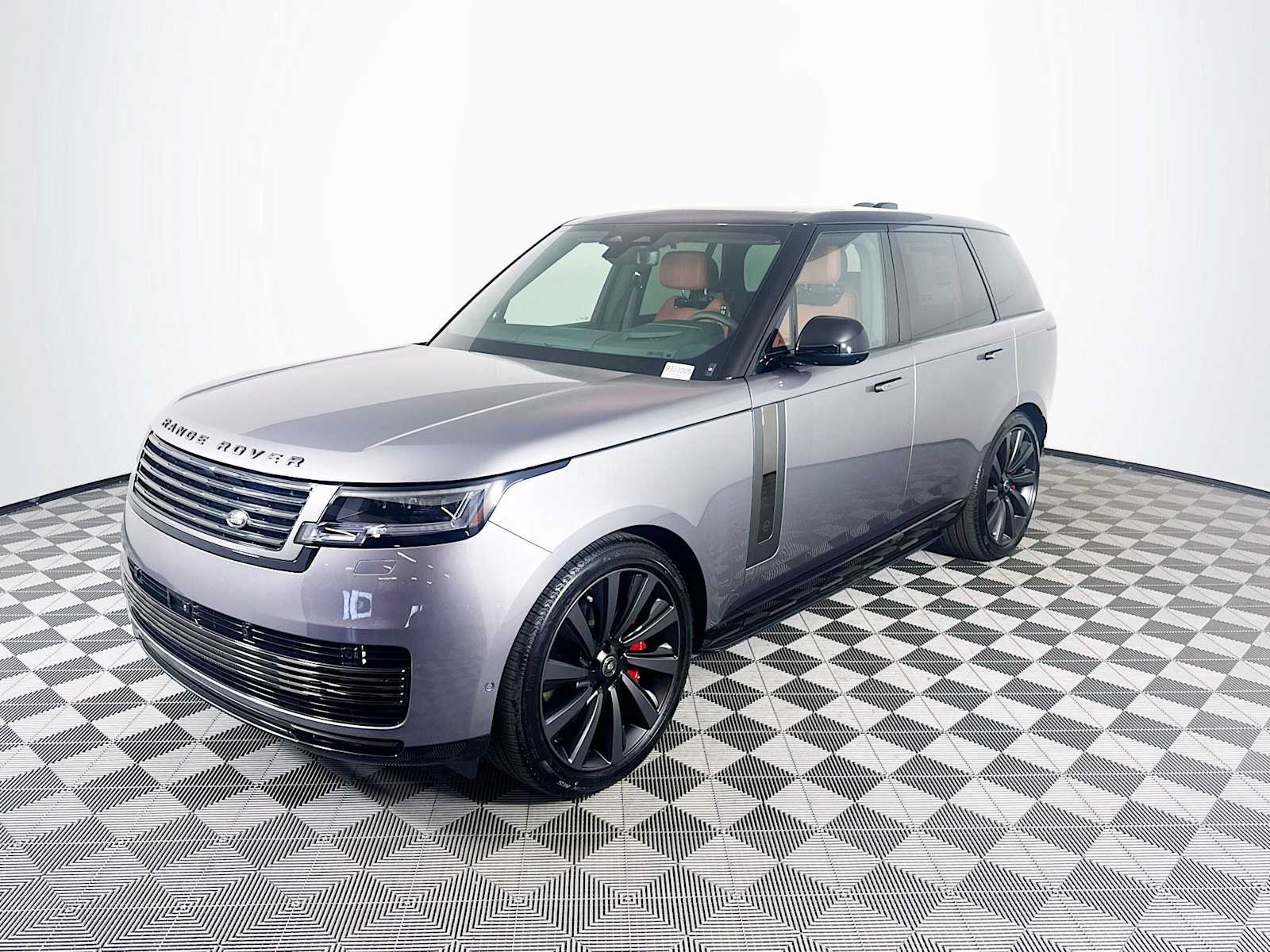 2025 Land Rover Range Rover SV's photo