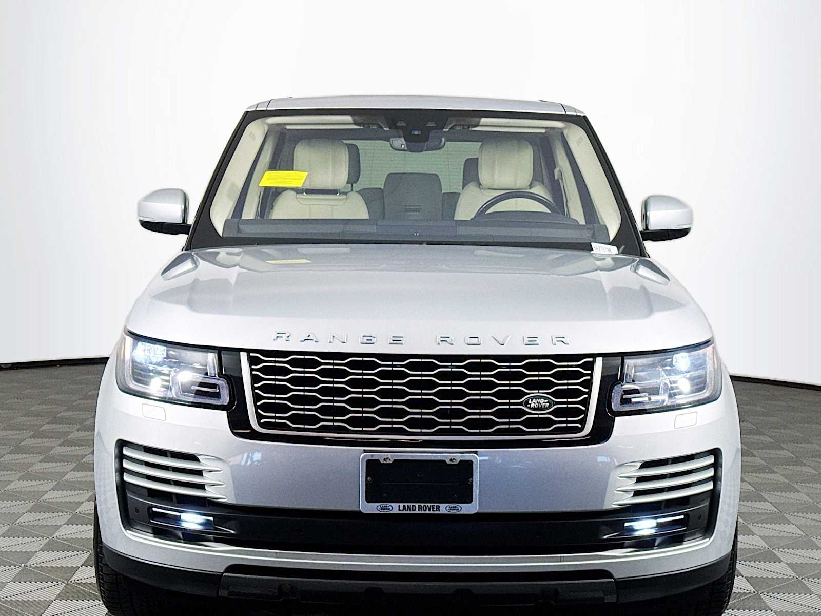 2020 Land Rover Range Rover HSE photo 2