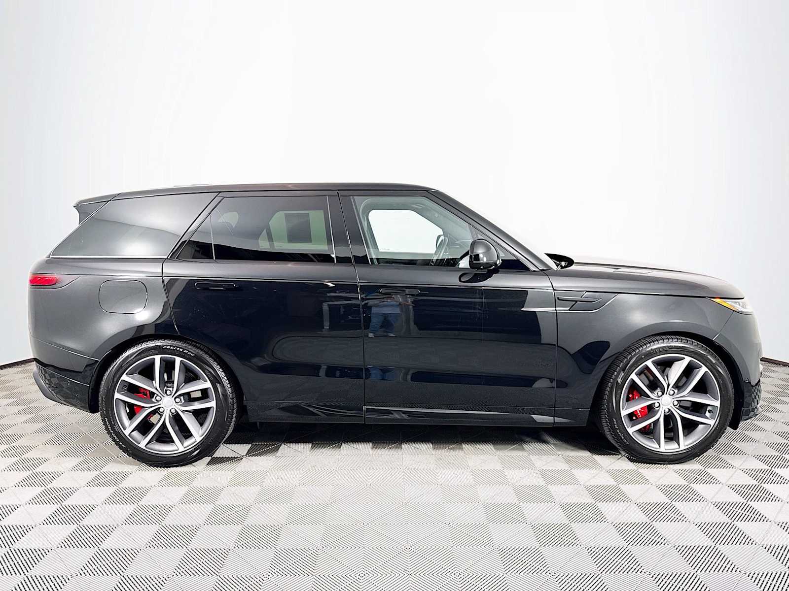 2023 Land Rover Range Rover Sport P530 First Edition photo 4